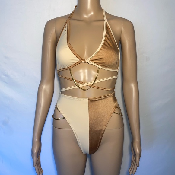 Asymmetrical two piece set - Picture 5 of 9